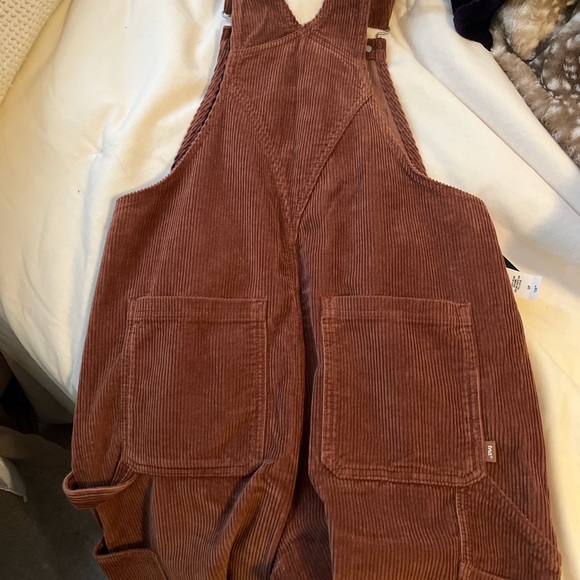 aritzia tna overalls - Picture 3 of 4
